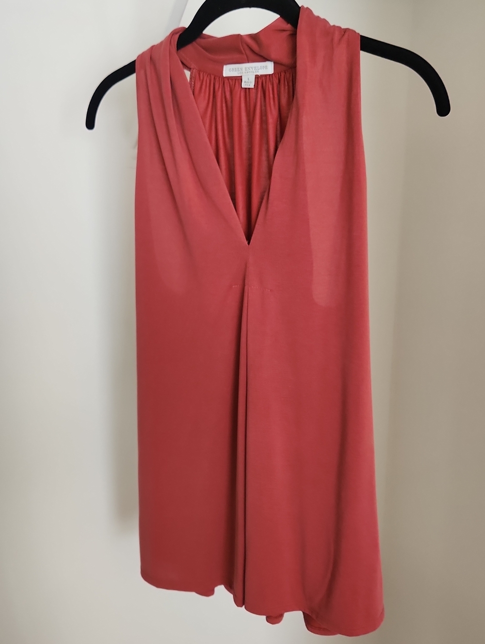 Green Envelope Brick Red Sleeveless V-Neck Top
